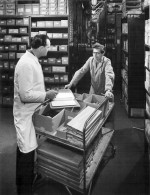 Stores issue of materials to production